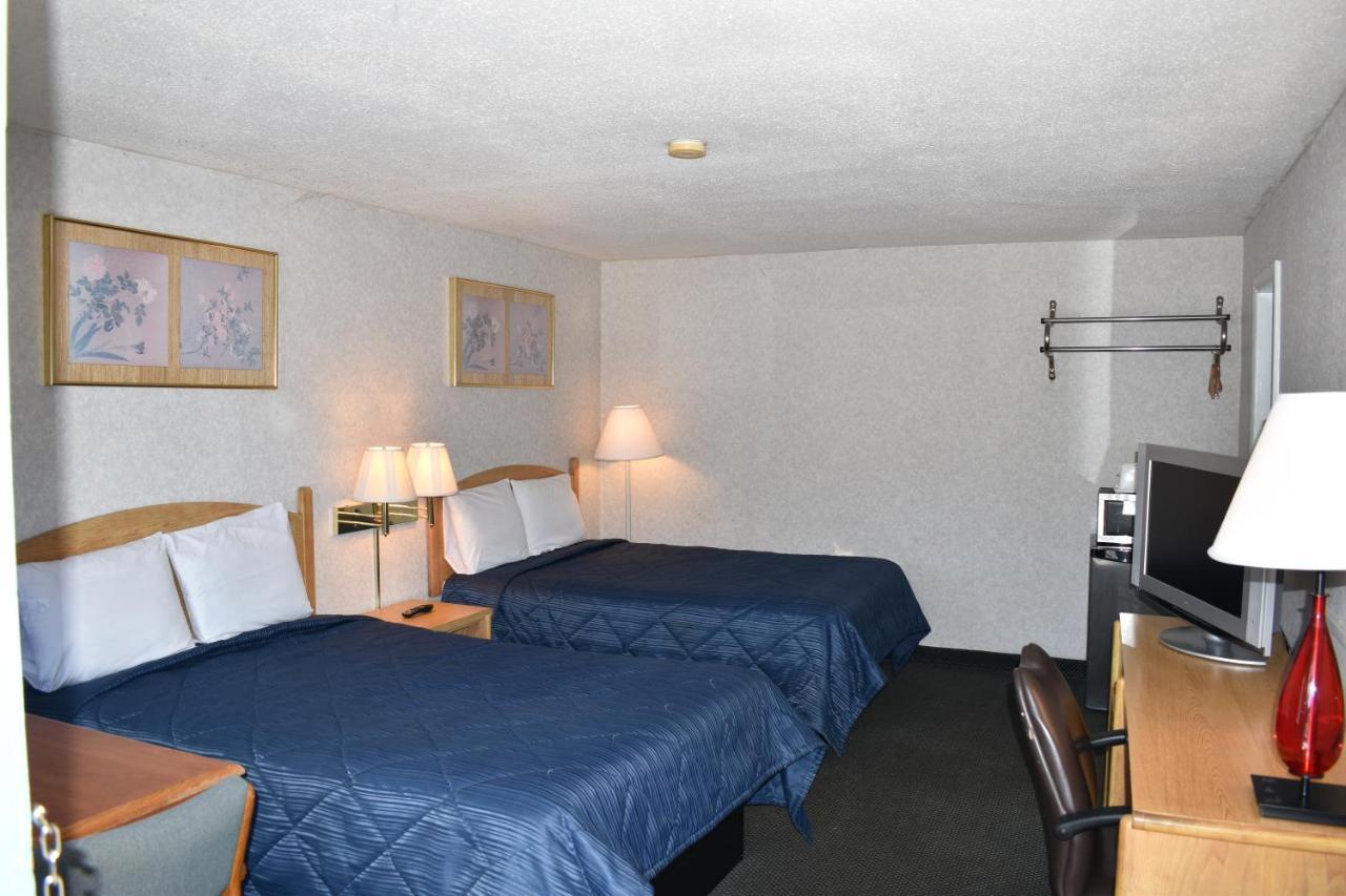ברטונסוויל Pocono Night Lodge מראה חיצוני תמונה